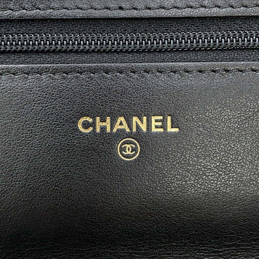 CHANEL Black Leather Wallet - Picture 14 of 16